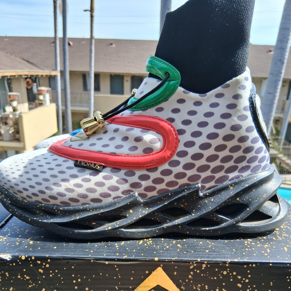 Stylish Multicolor Athletic Shoes - Picture 3 of 15